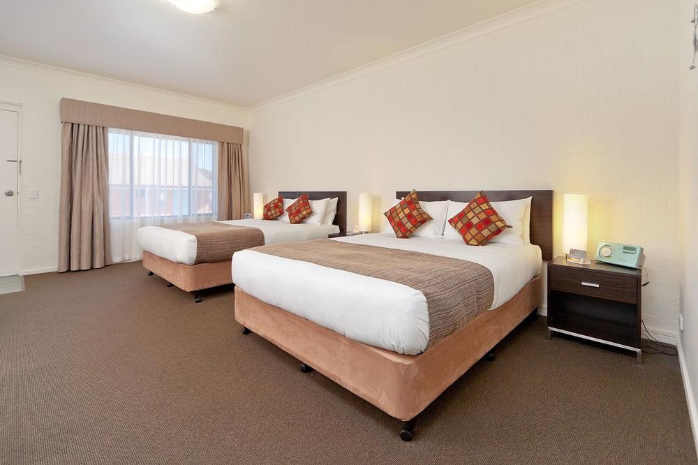 Blazing Stump Motel & Suites Wodonga Exterior foto